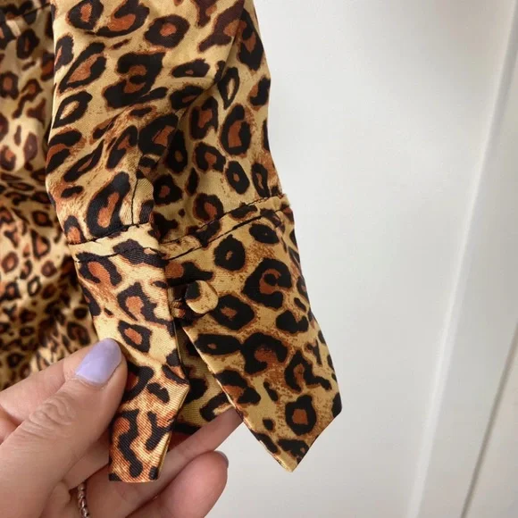 Zara Leopard Print Wrap top, ruched side, long sleeve mini dress - size M - Picture 9 of 10